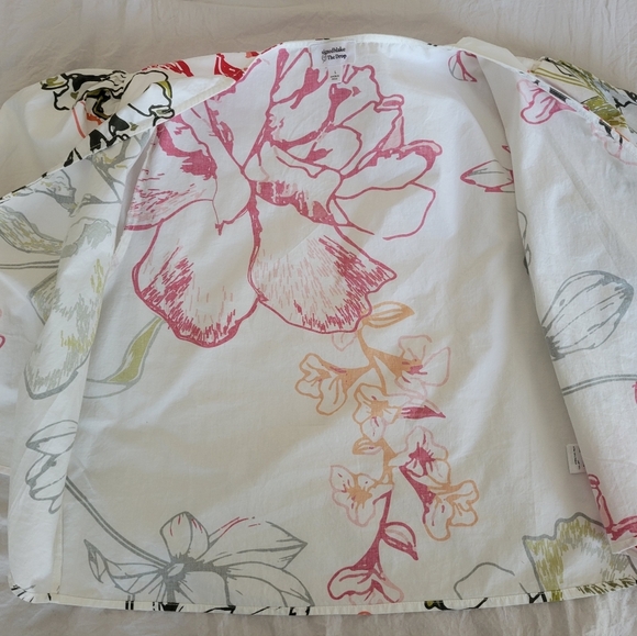 The Drop White Floral Print Knot-Front Cropped Top by @signedblake | L - Picture 3 of 7